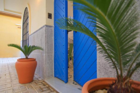 Mara's Apartments Torremolinos LA MAR -Tiny House - First Line Beach - Bajondillo